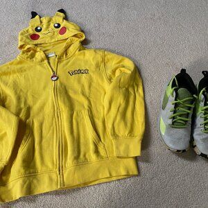 Under Armour UA Lockdown5 Gry /Volt Grn Sz: 5.5  Picachu Sweatshirt Full Zip Med
